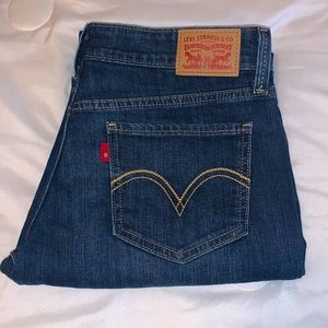LEVIS 518 Women, Size 9M, W29 L32, Straight Leg
